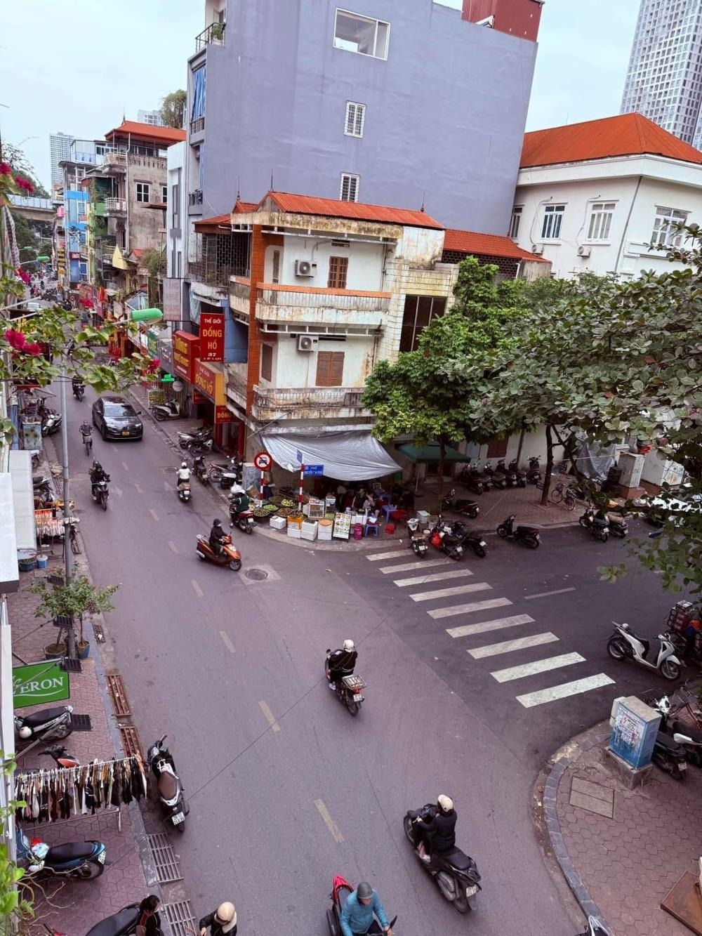 Nhà Mặt Phố Lê Lợi 73m² Lô Góc 3 Thoáng - 33.5 Tỷ Hà Đông