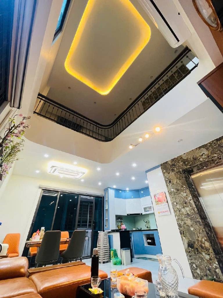 Bán nhà mới xây 7 tầng thang máy, vị trí đẹp - Đống Đa, Hà Nội