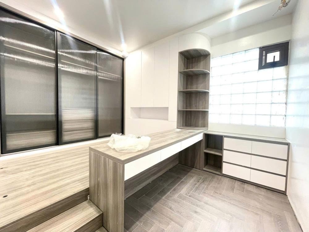 🔥 Bán nhà Kim Giang lô góc 7 tầng, thang máy, 7.9 tỷ - Vị trí hiếm có