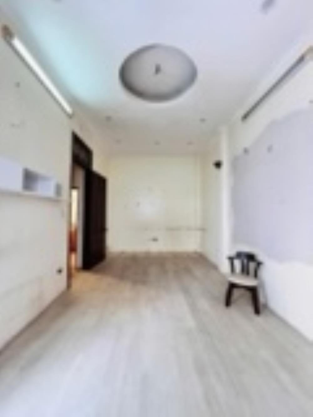Phân Lô Trần Quốc Hoàn - Cầu Giấy: 35m x 5 Tầng, Mặt Tiền Rộng, Ô Tô Tránh Đỗ