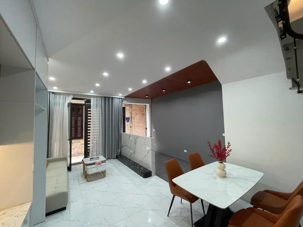 Nhà phố 5 Tầng Lô Góc - Bà Triệu, Hà Đông - Thiết Kế Hiện Đại, Có Thang Máy