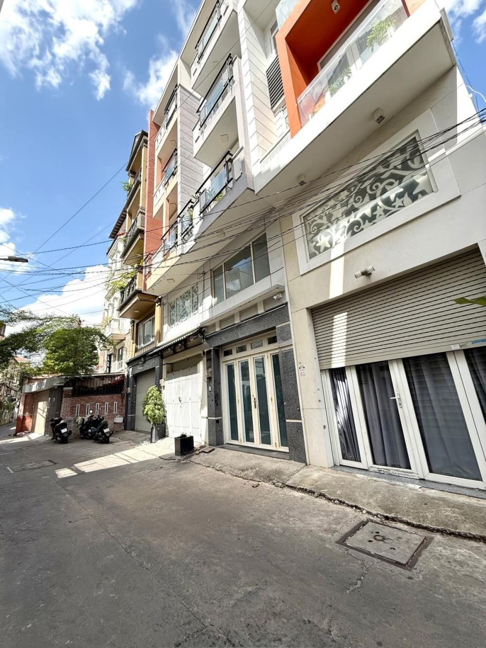 Chdv Phú Nhuận 4 Tầng, 7 Phòng - Lợi Nhuận 5.3%/Năm - Giá 9 Tỷ