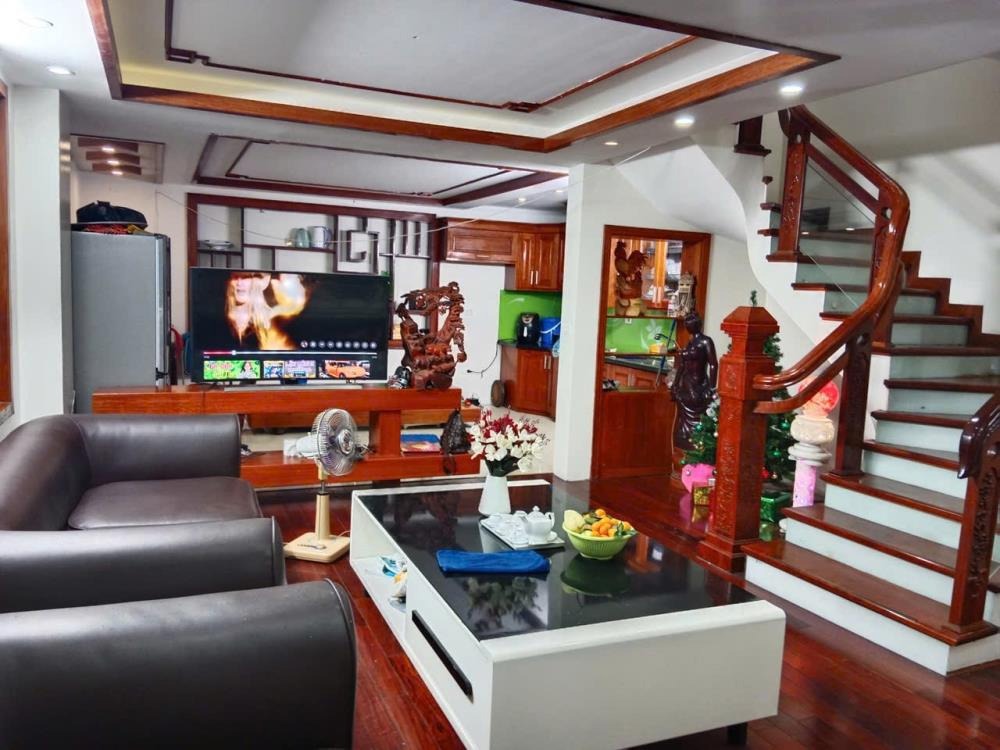 Nhà Hà Đông Full Gỗ - Gara Ô Tô - Ngõ Thông - Giá Tốt