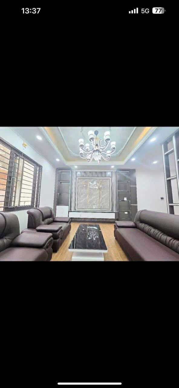 Nhà 5 Tầng Thanh Trì - Gần Linh Đàm, Giá 4 tỷ+