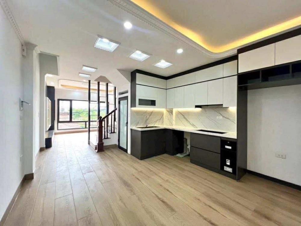 Nhà 5 Tầng Thanh Trì - Gần Linh Đàm, Giá 4 tỷ+