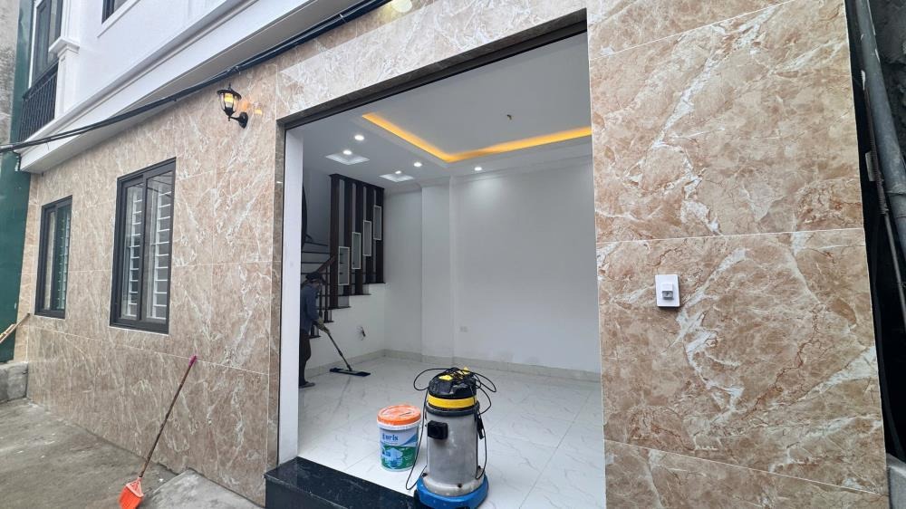 Bán nhà Đan Phượng - 39m2, 4 Tầng, Mặt Tiền Rộng - Giá 4.7 tỷ