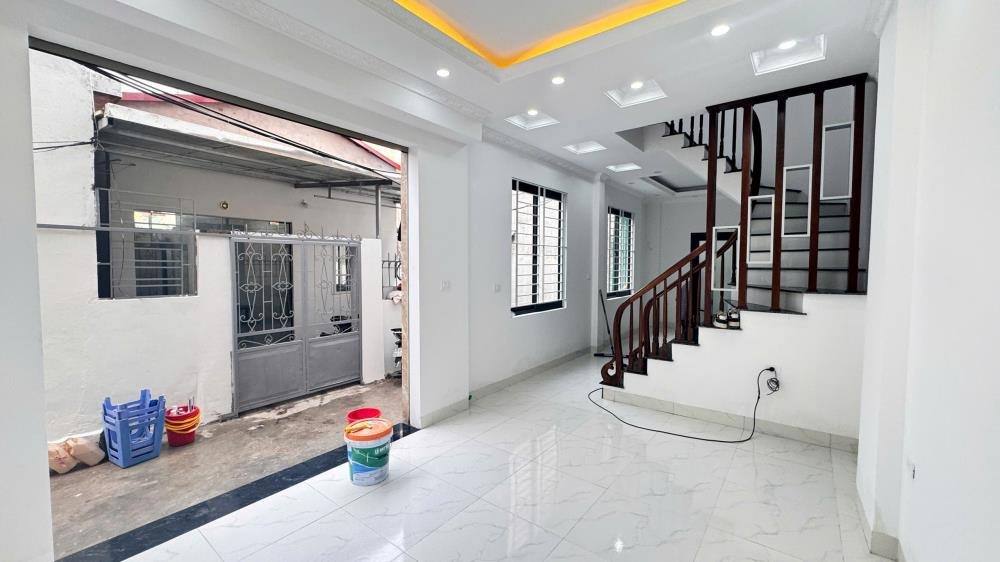 Bán nhà Đan Phượng - 39m2, 4 Tầng, Mặt Tiền Rộng - Giá 4.7 tỷ