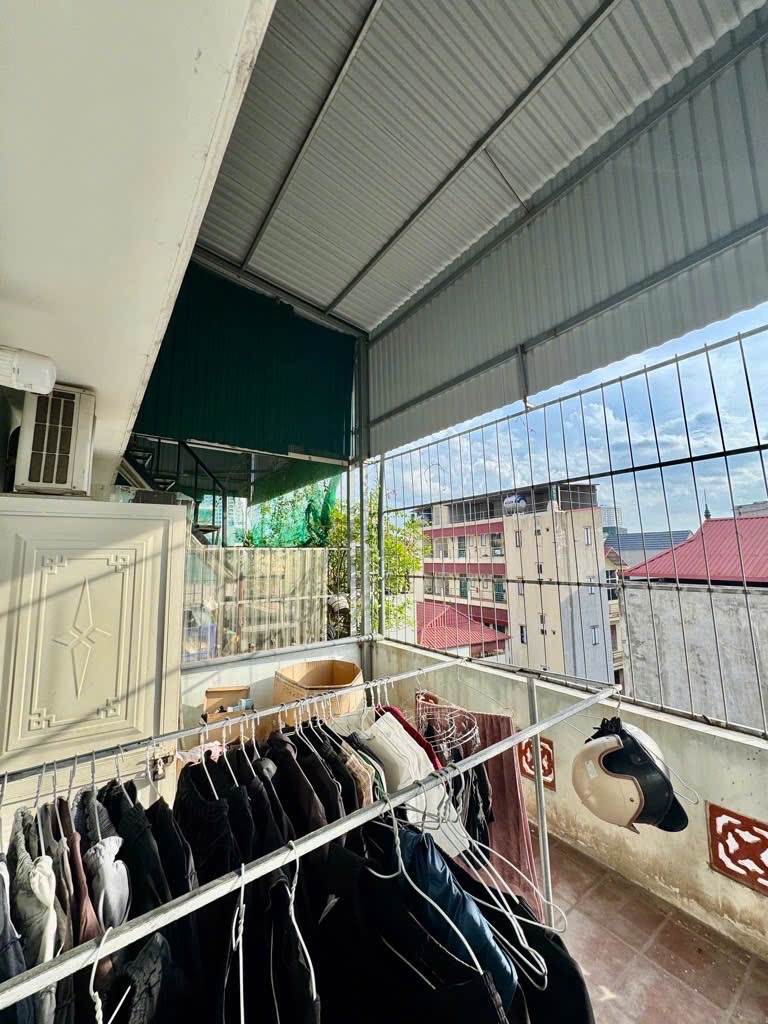 Bán Nhà Phố Linh Lang, Ba Đình - 5 Tầng, 45m2, Giá 7 Tỷ