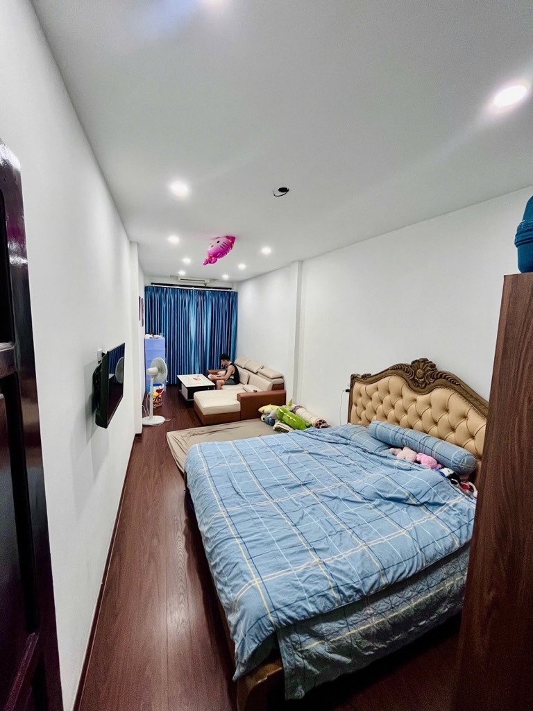 Bán nhà Hoàng Hoa Thám, Ngõ 3, 40m2, 10.8 tỷ - Vị trí đẹp, Kinh doanh tốt