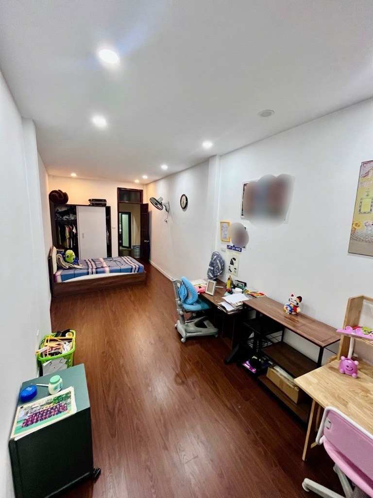 Bán nhà Hoàng Hoa Thám, Ngõ 3, 40m2, 10.8 tỷ - Vị trí đẹp, Kinh doanh tốt
