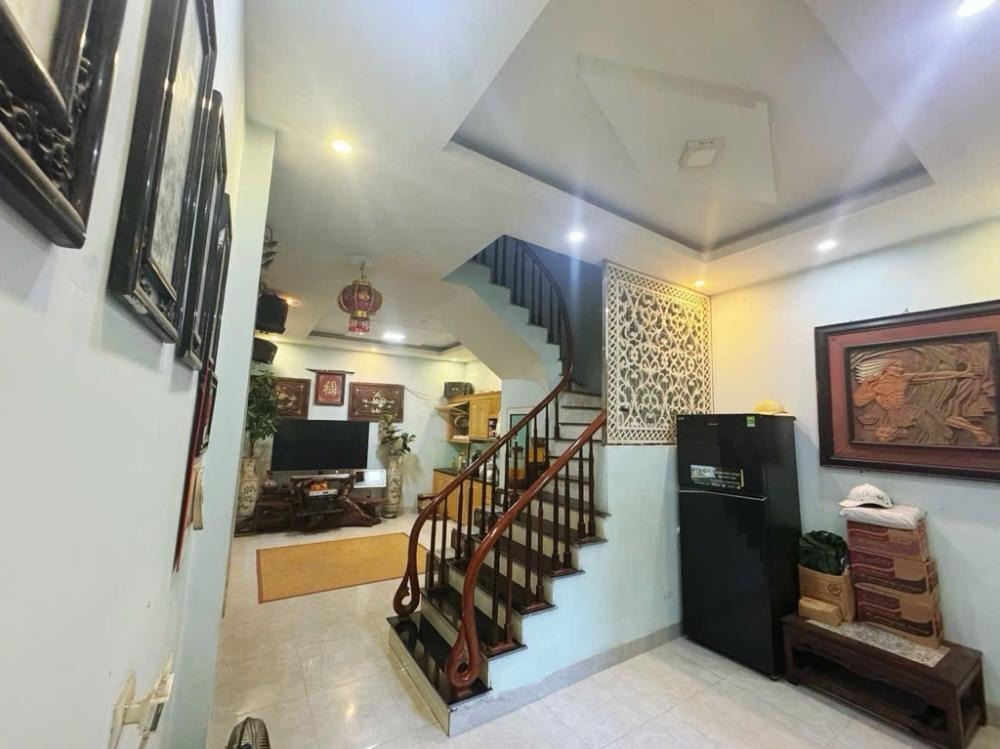 Nhà Đông Ngạc - Gần Chợ Kẻ Vẽ - Giá 6 Tỷ - 40m² - Ô Tô Đỗ Gần
