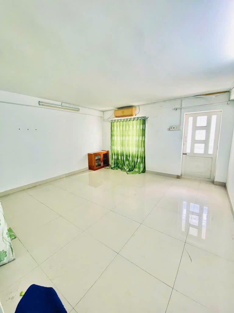 Bán nhà Gò Vấp 50m2, 3 tầng, 5 tỷ - Vị trí đẹp, gần Lottemart