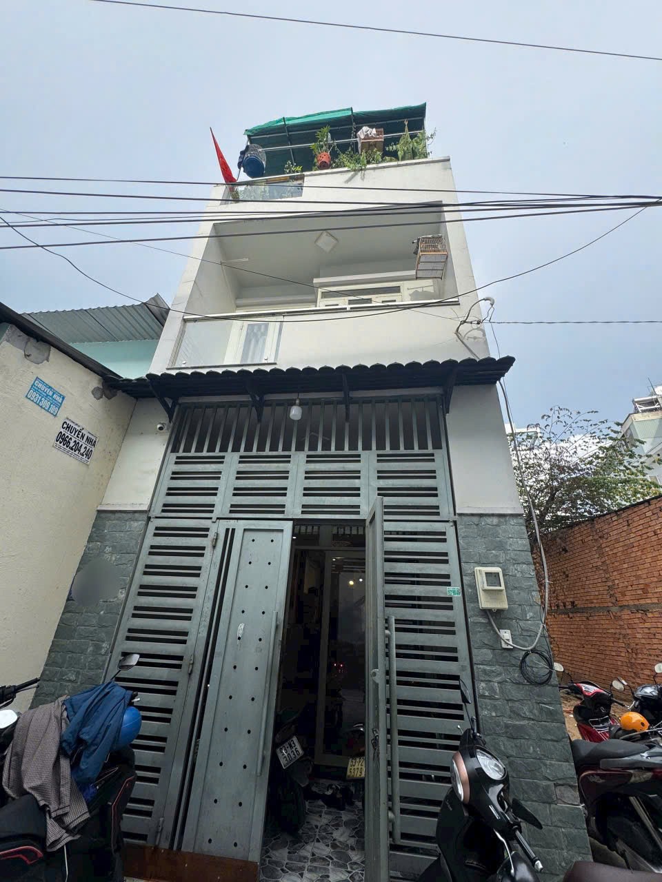 Bán nhà hẻm 5m Hương Lộ 3, Bình Tân - 56m2, 3 Tấm, Giá 5.5 Tỷ