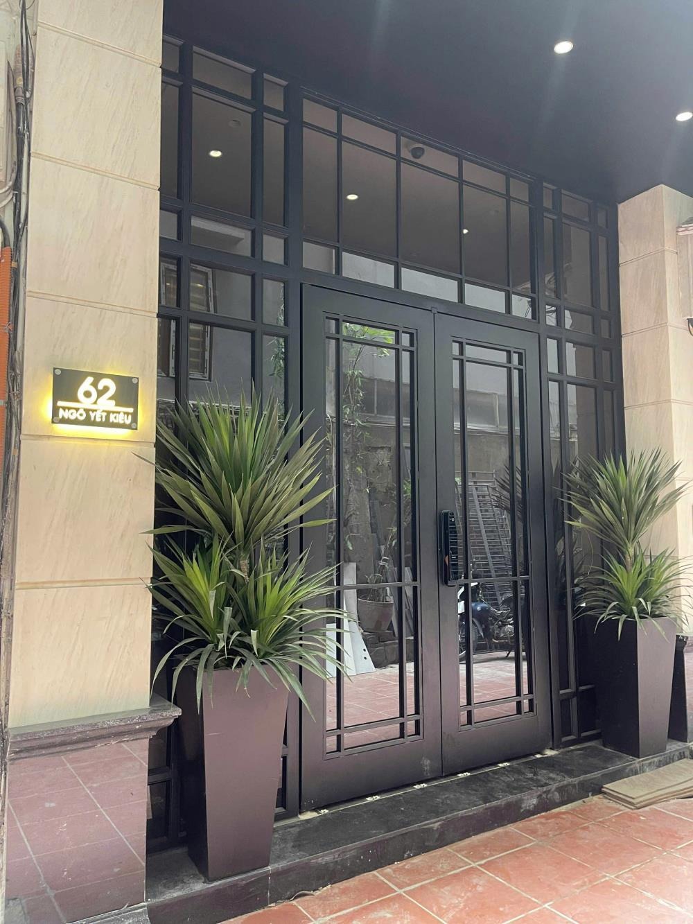 Cho Thuê Nhà 3 Tầng Thông Sàn Ngõ Yết Kiêu - Hai Bà Trưng - Giá 45 triệu