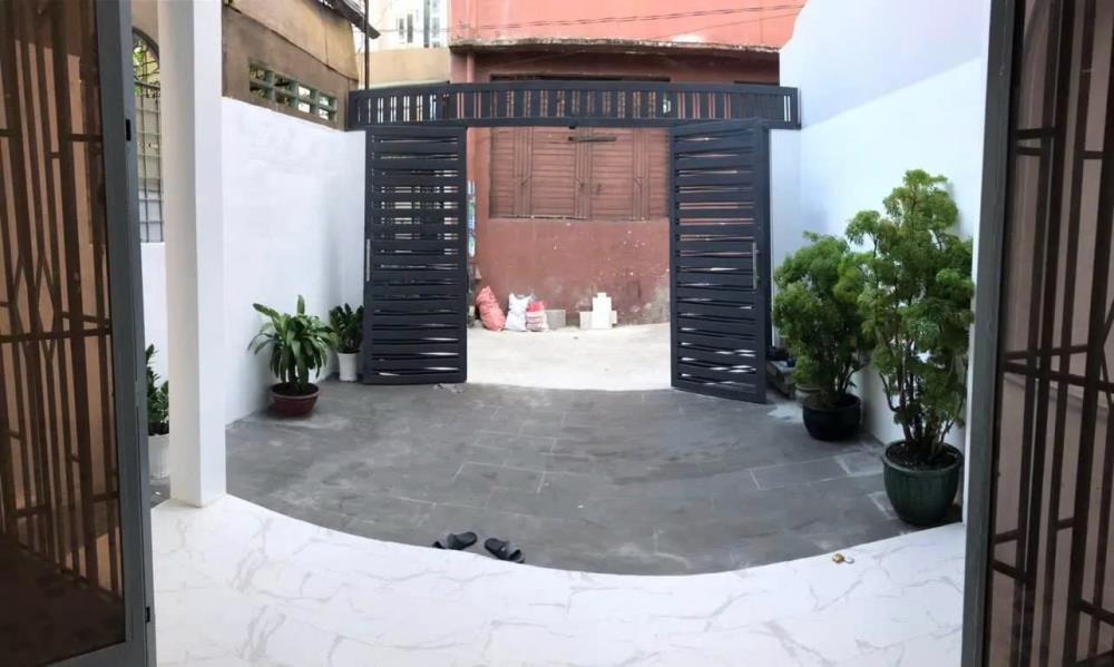 Nhà Đẹp Lũy Bán Bích: 82m2, Ngang 4.8m, Giá 8.7 Tỷ - Thương Lượng