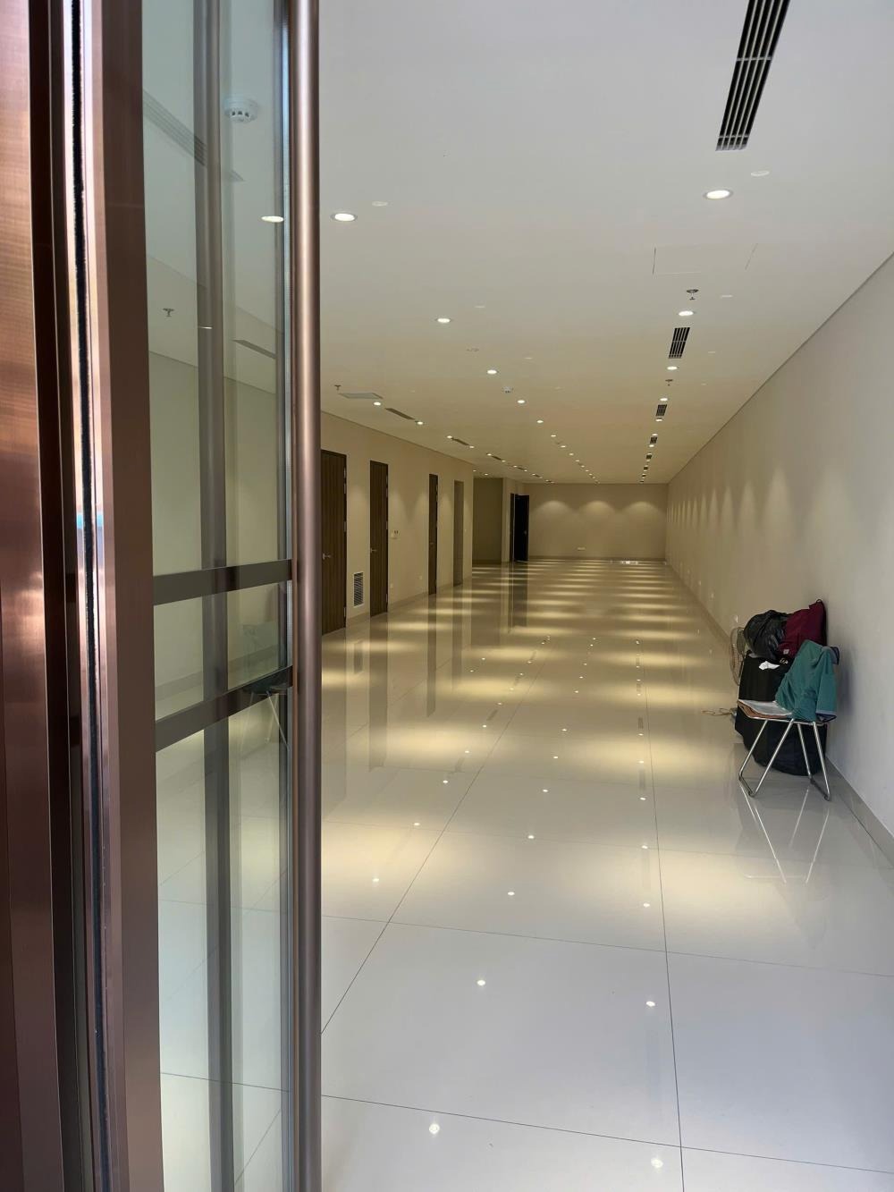 Cho Thuê Mặt Bằng Kinh Doanh 400m2 - 25 Phố Huế, Hà Nội - Giá Tốt