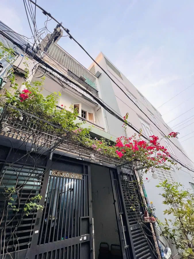 Nhà Hẻm Xe Tải Thoại Ngọc Hầu - 4 Tầng, 80m2, Giá 7.4 Tỷ - Tân Phú