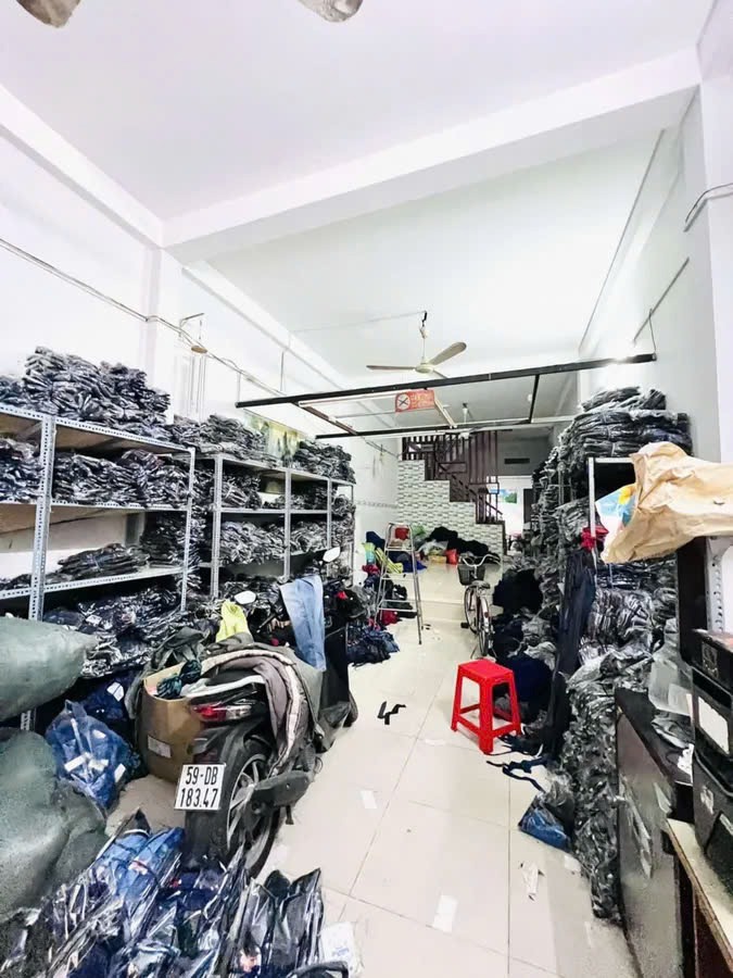 Nhà Hẻm Xe Tải Thoại Ngọc Hầu - 4 Tầng, 80m2, Giá 7.4 Tỷ - Tân Phú
