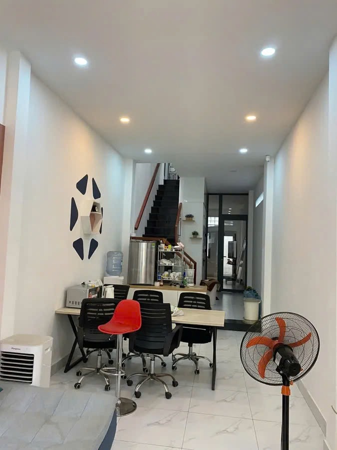 Nhà Mới Đẹp, Hẻm Xe Tải Nguyễn Thế Truyện, 59m2 - Giá 6.6 Tỷ (TL)