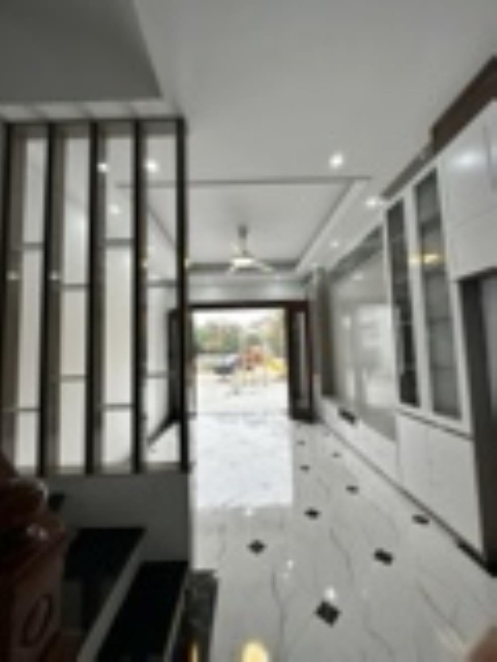 Bán nhà văn chương - 10.5 tỷ - Thang máy, 6 tầng, 34m², Full tiện nghi