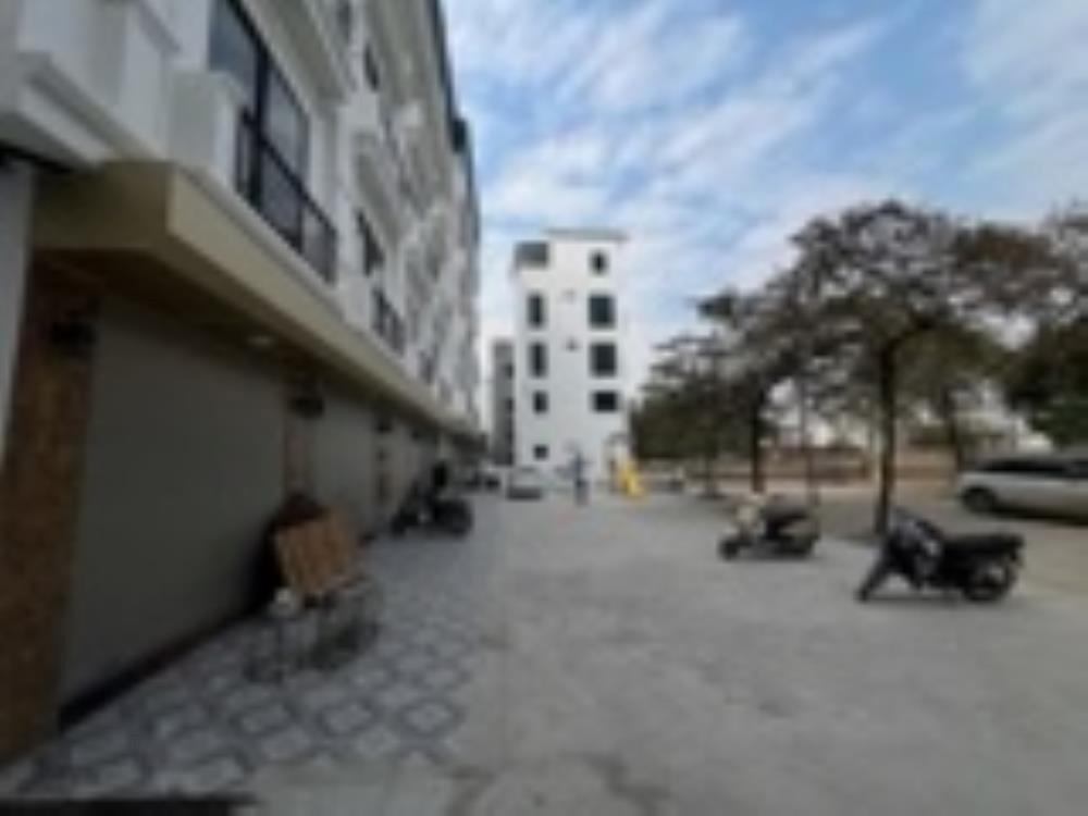 Bán nhà văn chương - 10.5 tỷ - Thang máy, 6 tầng, 34m², Full tiện nghi