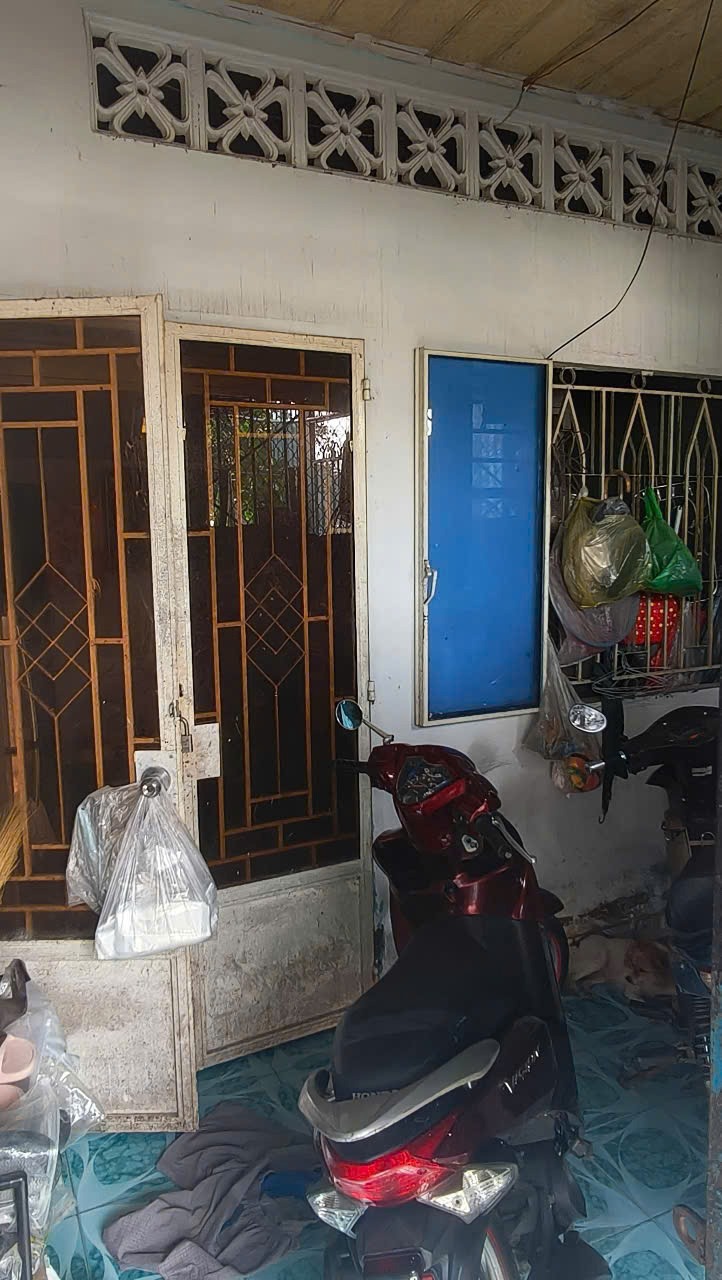 Nhà Đẹp Mới Xây Hóc Môn - 38m2, 2PN, Giá 2 Tỷ TL