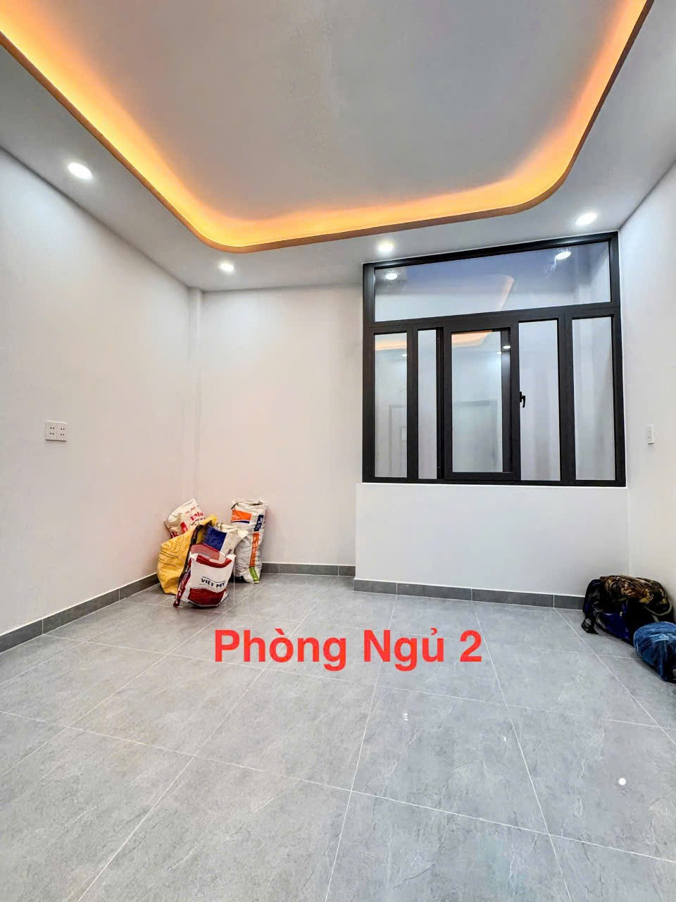 Nhà Bình Chánh Giá Tốt: Vị Trí Đắc Địa, Full Nội Thất, Dọn Vào Ở Ngay
