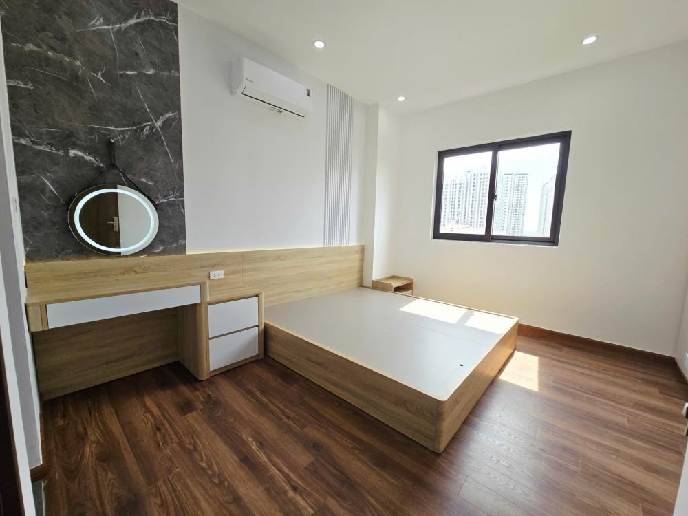 Chung Cư Mặt Phố Nguyễn Cơ Thạch 106m² 3PN Full Nội Thất - 6.65 Tỷ