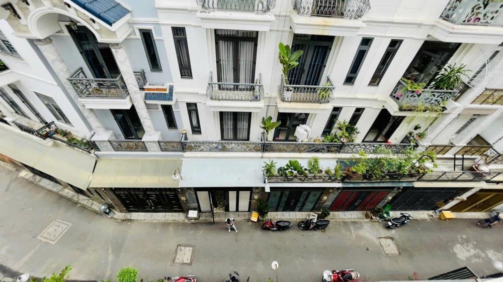 Nhà đẹp 4 tầng, khu đồng bộ, Gò Vấp - 7.2 tỷ