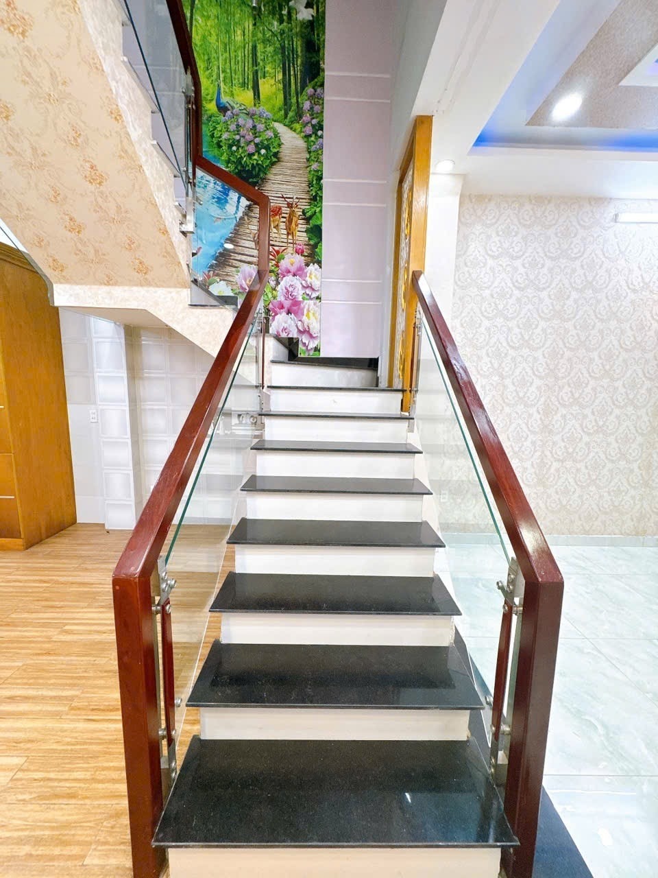 Nhà đẹp 4 tầng, khu đồng bộ, Gò Vấp - 7.2 tỷ
