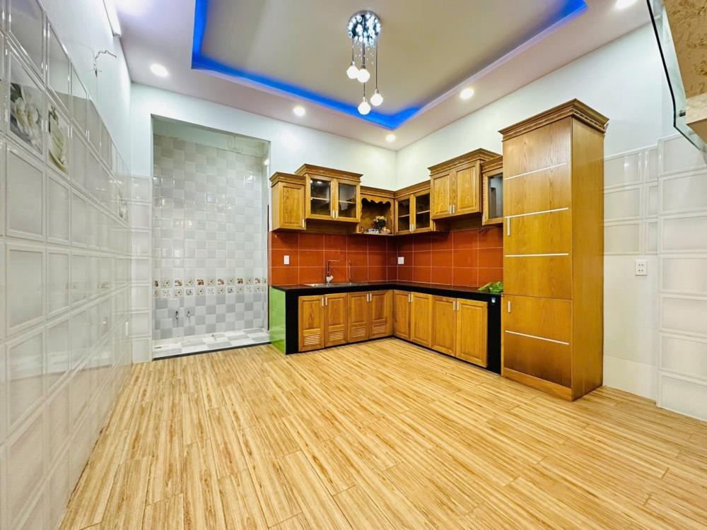 Nhà đẹp 4 tầng, khu đồng bộ, Gò Vấp - 7.2 tỷ