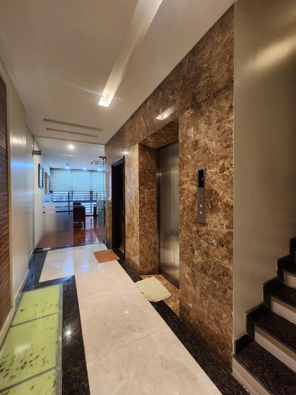 Bán nhà lô góc mặt phố Mậu Lương 80m², 7 tầng thang máy, Full Nội Thất