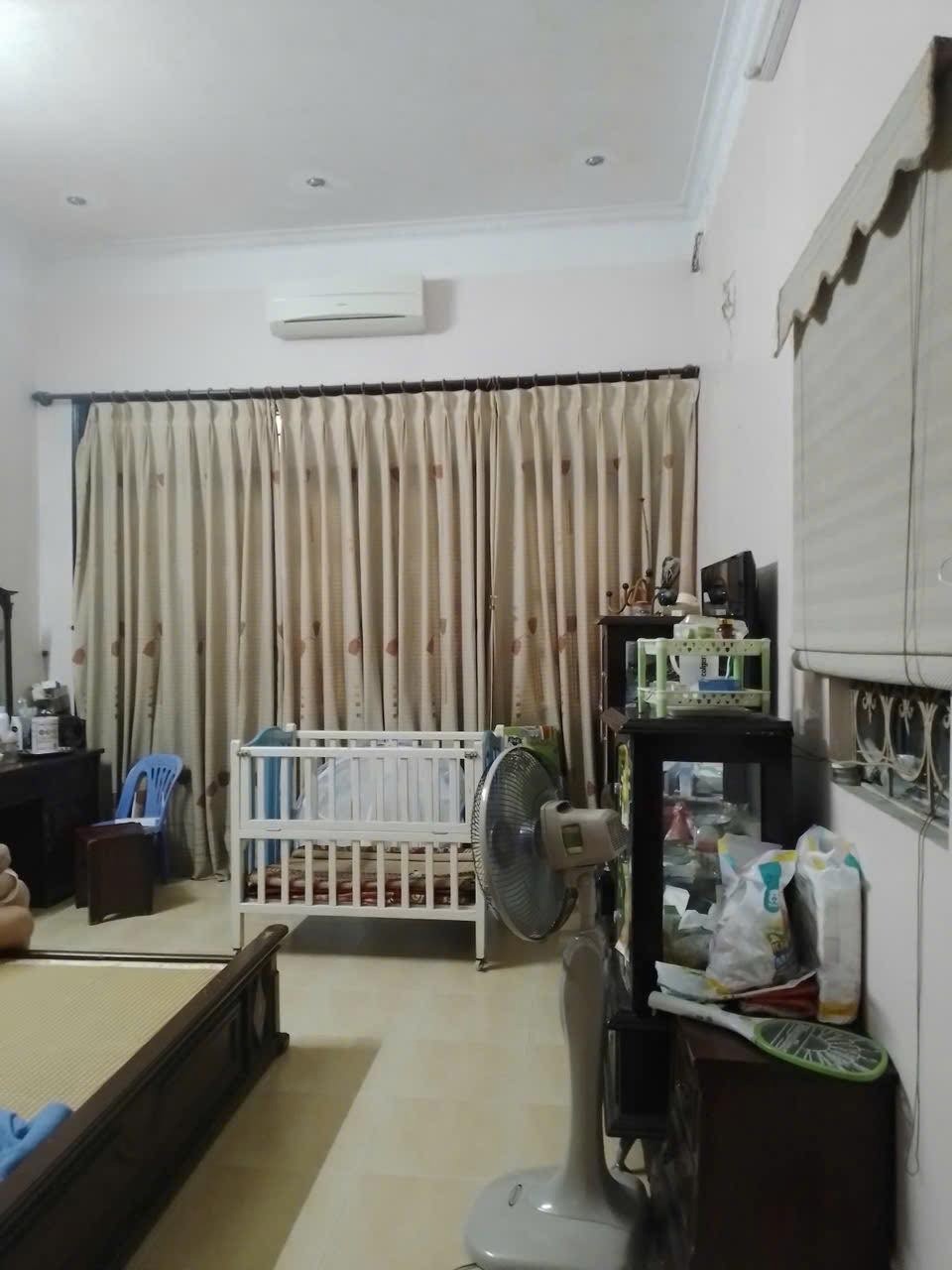 Bán Nhà Phố Quận Đống Đa - 58m2, 4 Tầng, Vỉa Hè, Kinh Doanh - Giá Tốt
