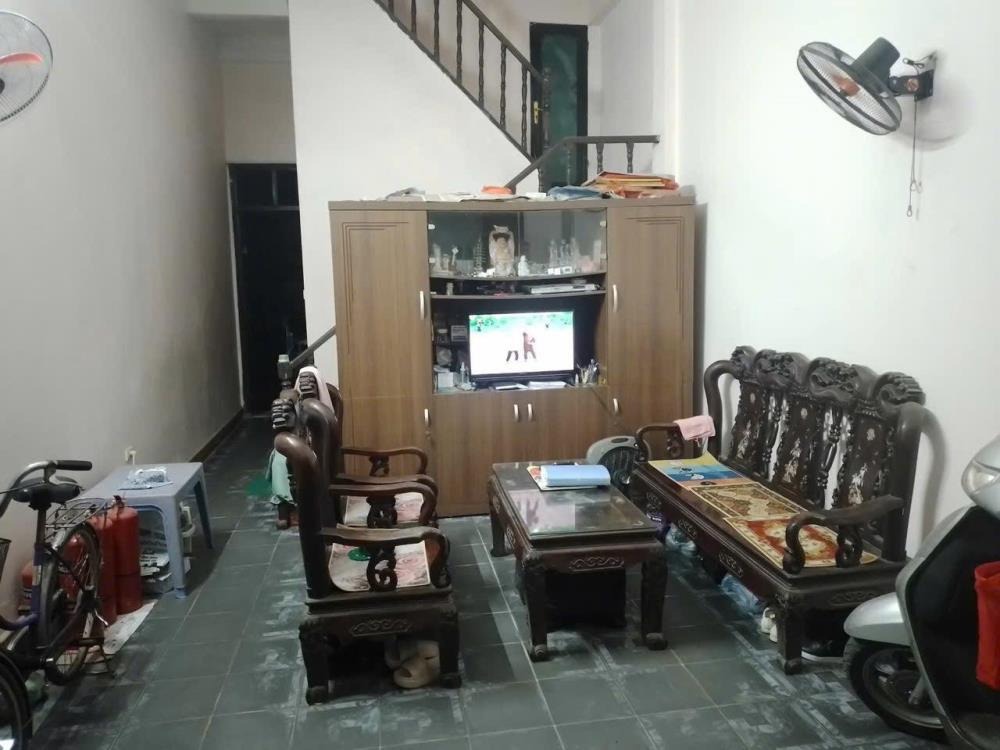 Bán Nhà Phố Quận Đống Đa - 58m2, 4 Tầng, Vỉa Hè, Kinh Doanh - Giá Tốt