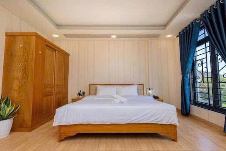 Bán nhà đường Trương Công Định, P.7, Vũng Tàu. Hẻm rộng 5m 2 oto tránh nhau