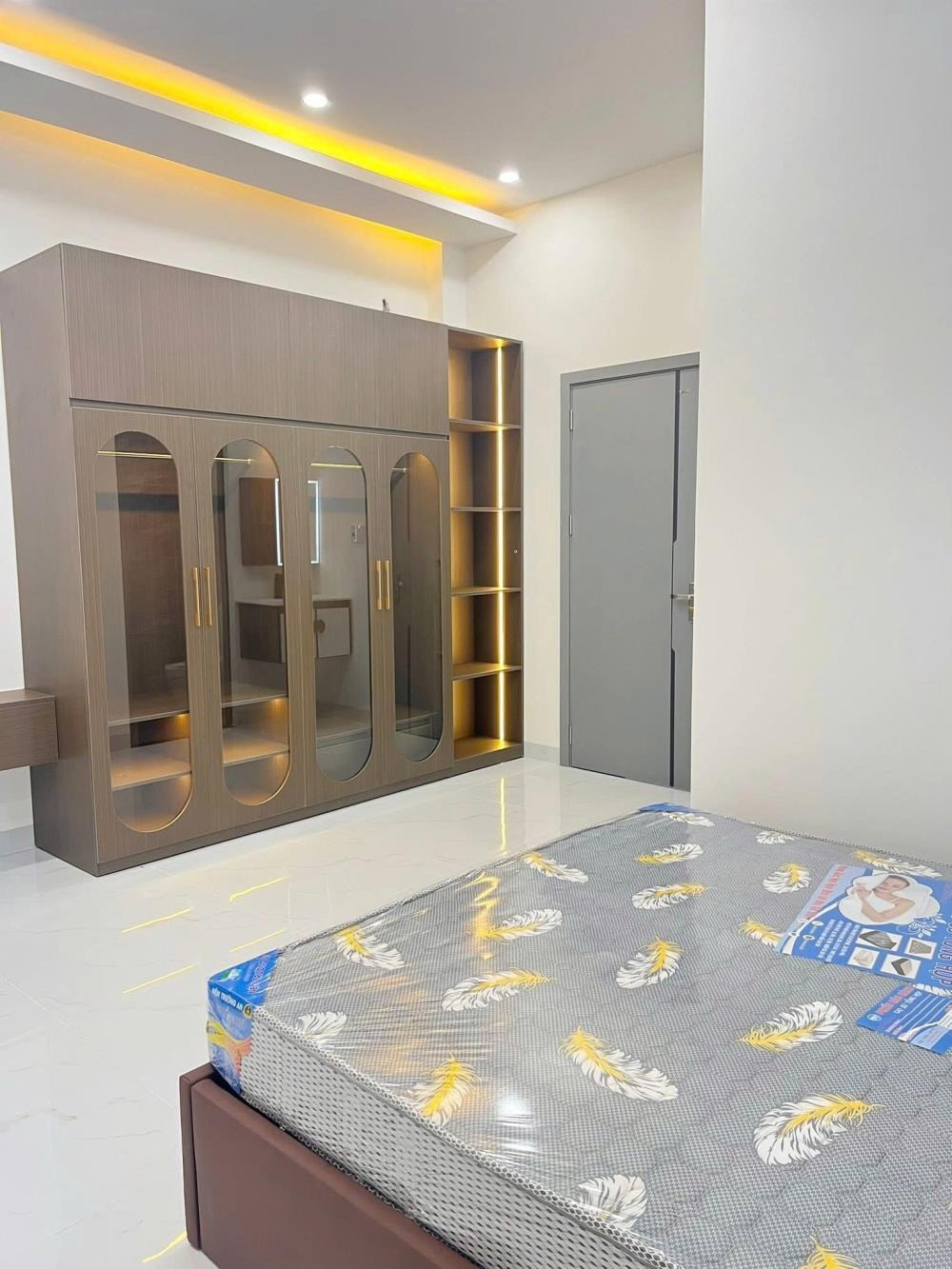 KDC Nguyễn Hữu Trí - Nhà 3 Tầng, 4PN, Gần Chợ Đệm - Giá Tốt
