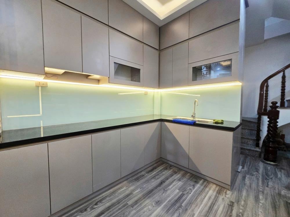 Bán Nhà Khương Trung 34m2, 5 Tầng, Full Nội Thất, Gần Hồ Đầm Hồng