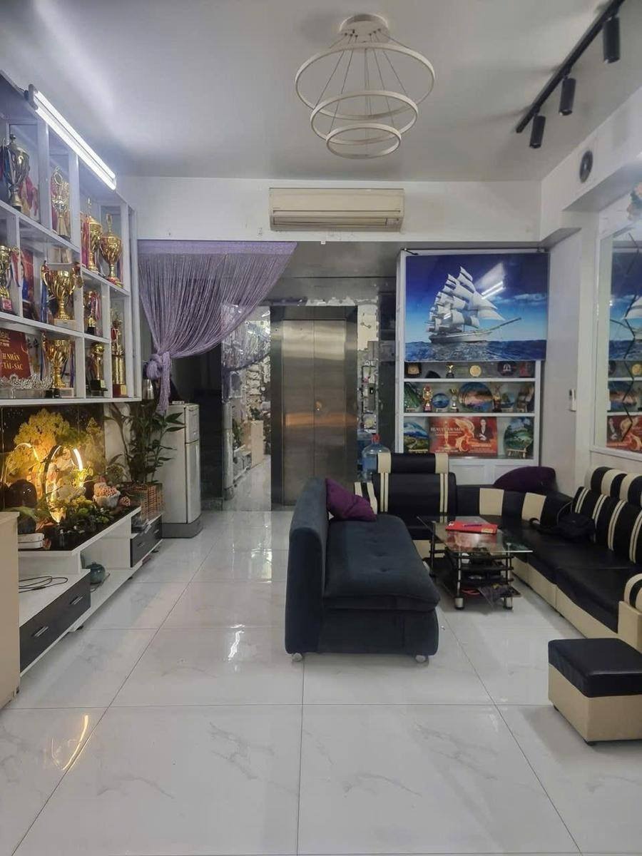 Trung Tâm Cầu Giấy 7 Tầng Thang Máy, Vừa Ở Vừa Kinh Doanh - Đầu Tư Sinh Lợi