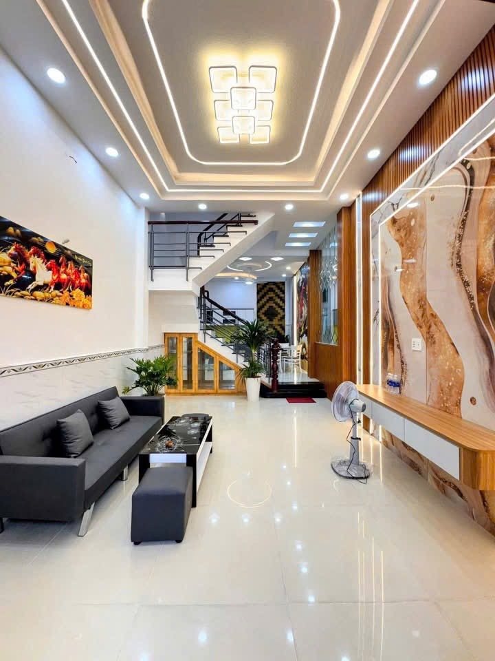 Nhà 3 Tầng Kiên Cố, Hẻm Ô Tô 7m - Bình Trị Đông, Bình Tân - 56m2 (4x14) - Chỉ 5.5 Tỷ