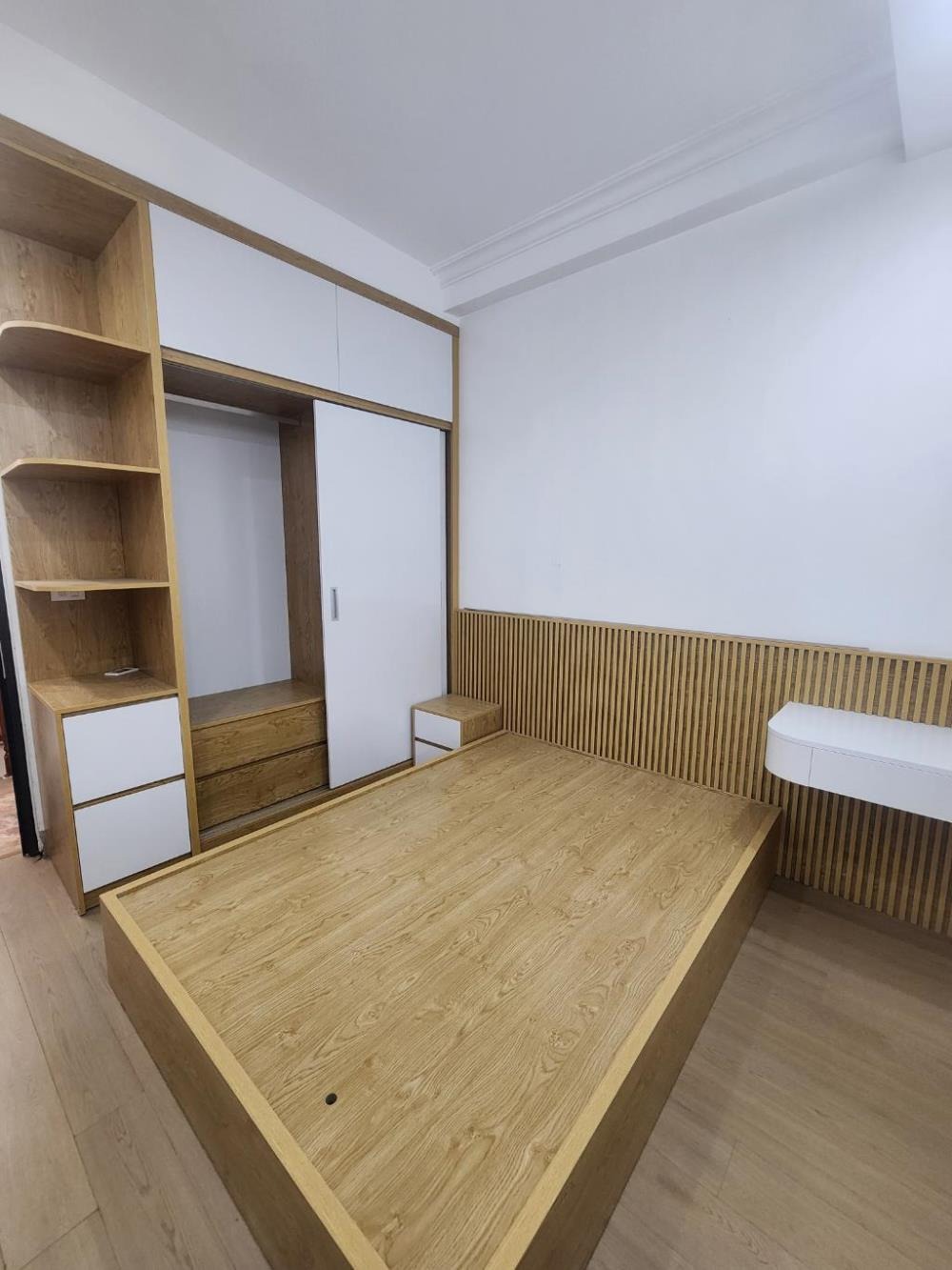 Bán nhà 52m2, 2 tầng, 15m ra phố, giá 5.2 tỷ - Vị trí đắc địa Hai Bà Trưng