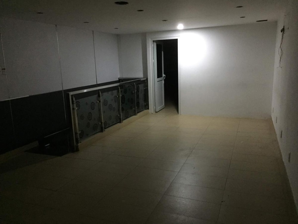 Cho Thuê Nhà Nguyên Căn Mặt Tiền CMT8, P6, Q.Tân Bình - 4.2x21m