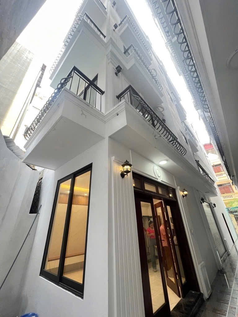 Bán nhà Xuân Đỉnh 35m², 5 tầng, Mặt tiền 6.7m - Vị trí đẹp, Pháp lý đầy đủ