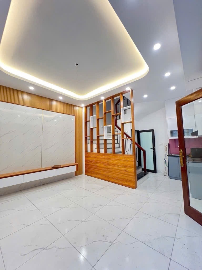 Bán nhà Xuân Đỉnh 35m², 5 tầng, Mặt tiền 6.7m - Vị trí đẹp, Pháp lý đầy đủ