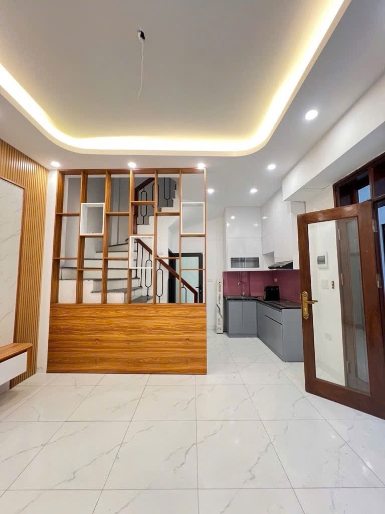 Bán nhà Xuân Đỉnh 35m², 5 tầng, Mặt tiền 6.7m - Vị trí đẹp, Pháp lý đầy đủ