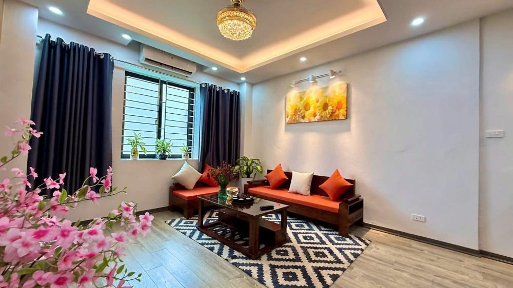 Bán Căn Hộ 2 Phòng Ngủ, Tầng Cao, View Đẹp Tại B10A Nguyễn Chánh, Cầu Giấy