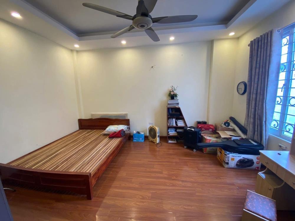 Bán nhà đẹp 5 tầng, ngõ thông thoáng, Ba Đình - Giá 7.8 tỷ
