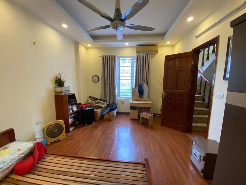 Bán nhà đẹp 5 tầng, ngõ thông thoáng, Ba Đình - Giá 7.8 tỷ