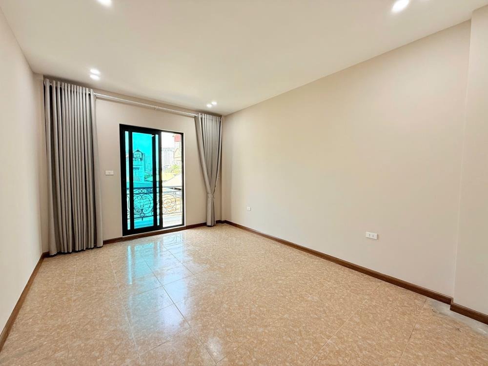 Bán nhà Quận Thanh Xuân - 45m2 x 5 Tầng, 10.8 Tỷ, Ngõ Khương Đình, Gần Mặt Phố