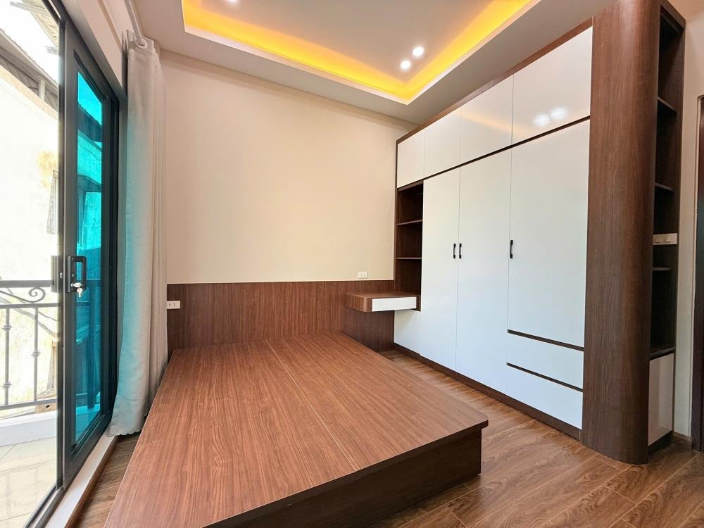 Bán nhà Quận Thanh Xuân - 45m2 x 5 Tầng, 10.8 Tỷ, Ngõ Khương Đình, Gần Mặt Phố