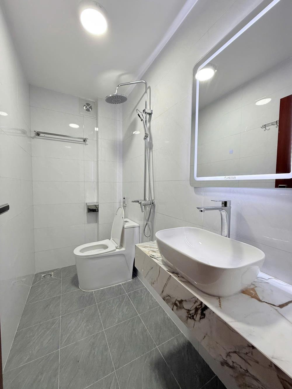 Bán nhà Quận Thanh Xuân - 45m2 x 5 Tầng, 10.8 Tỷ, Ngõ Khương Đình, Gần Mặt Phố